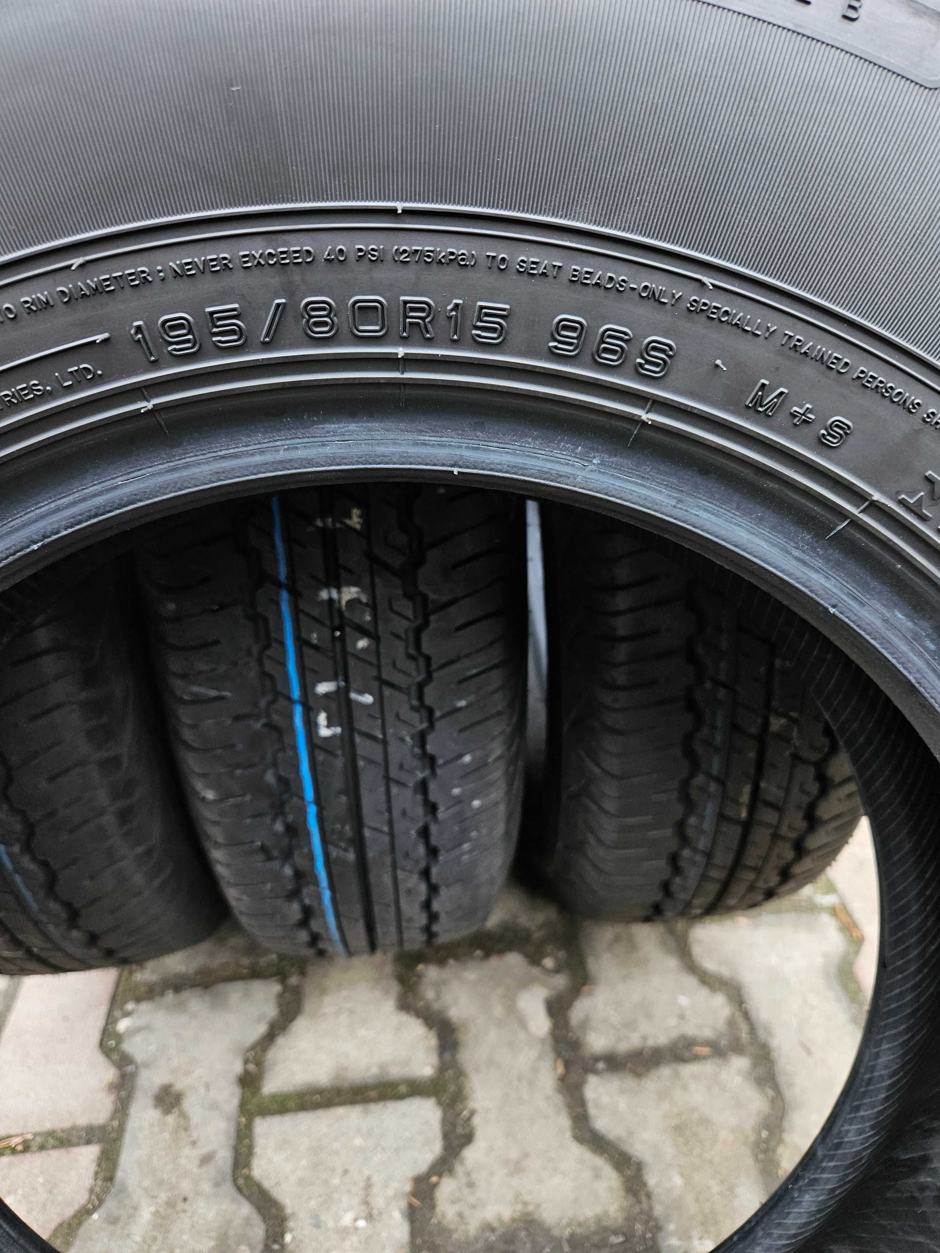 195/80R15 dunlop grandtrek at20