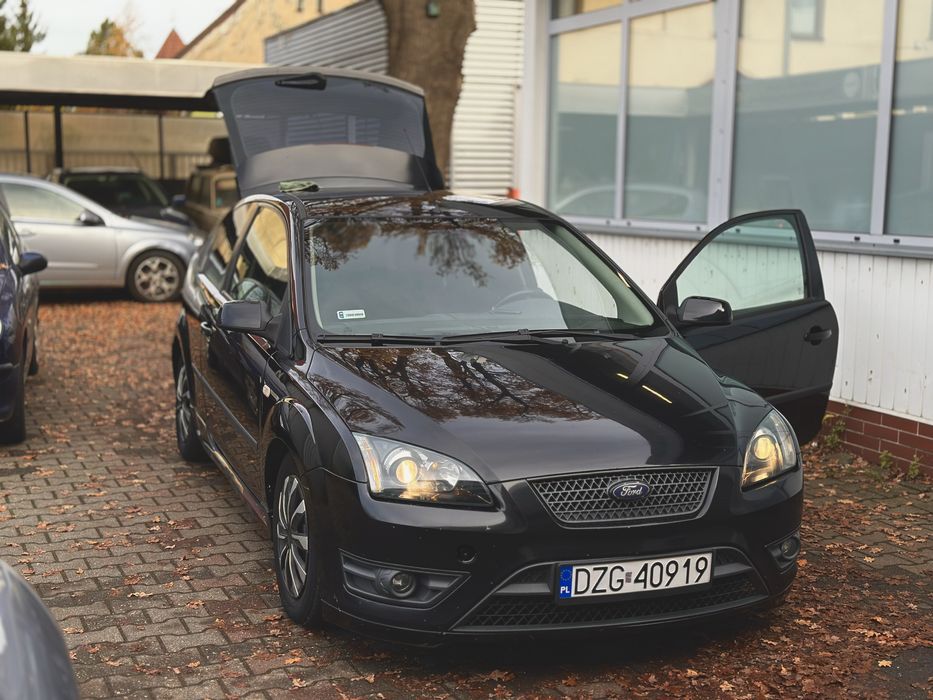 FORD Focus mk2 ST look 2005 1.6DTCi