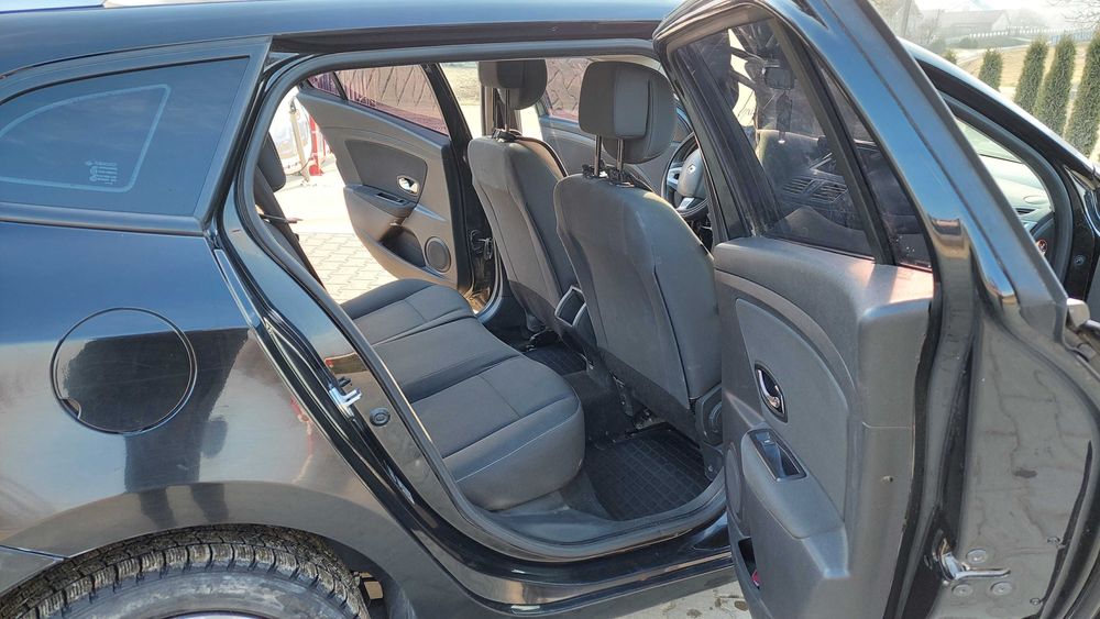 Рено меган 2013 універсал