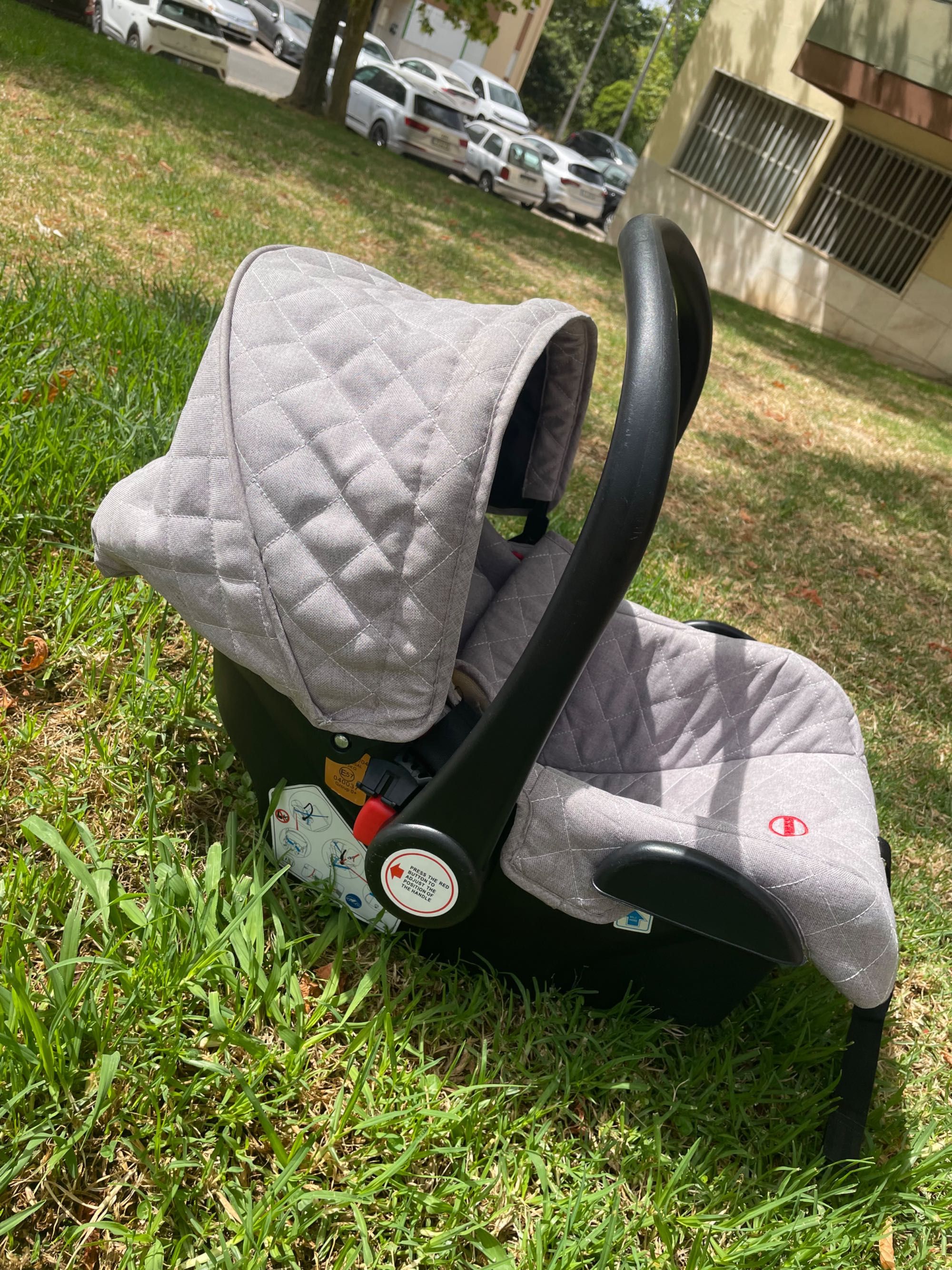 Carrinho de bebé Trio