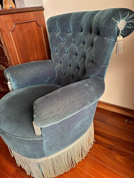 Sofá Quarto Cadeirão antigo