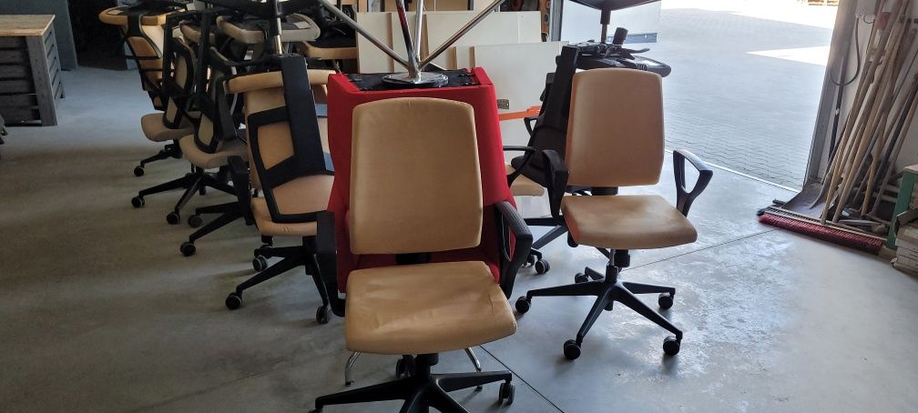 Na sprzedaż krzesła biurowe