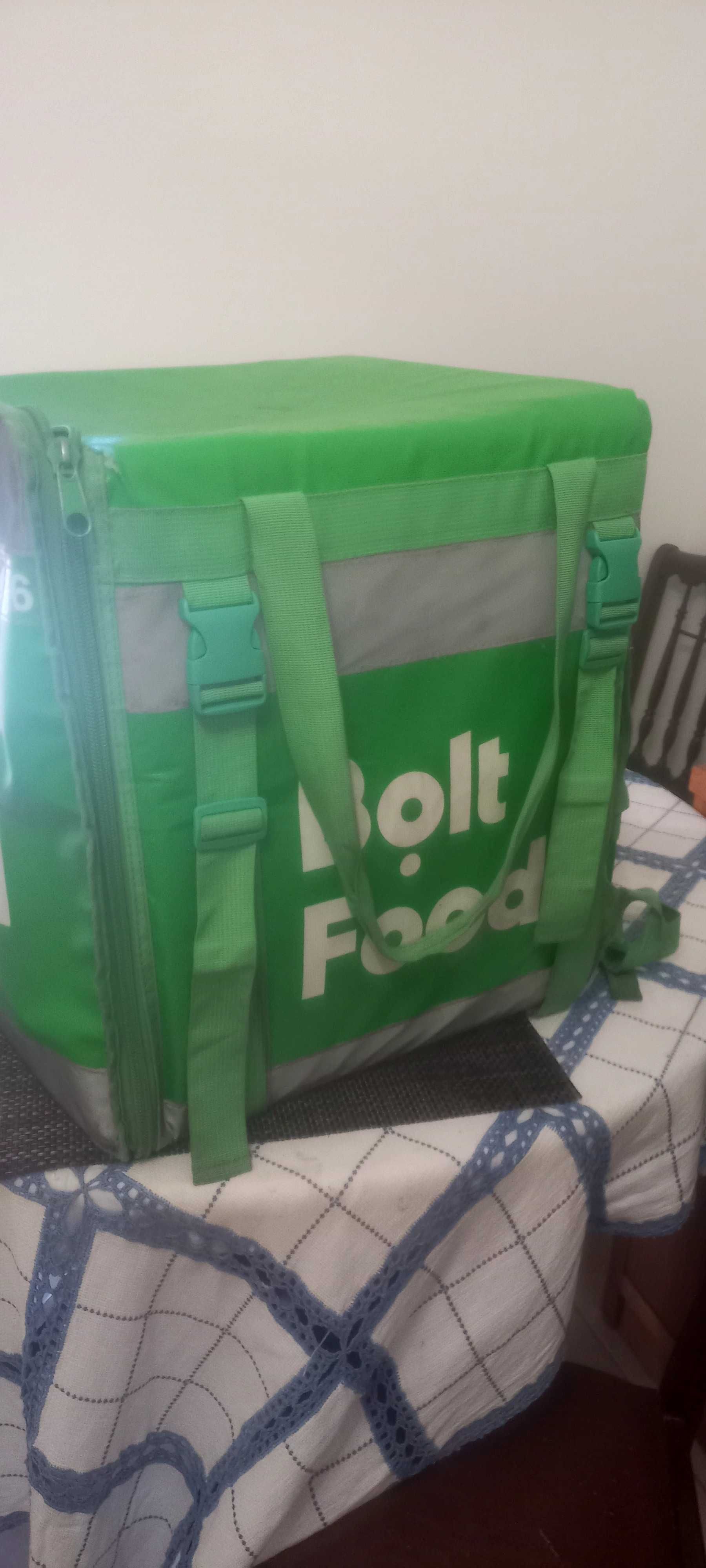 Mala  para entrega bolt