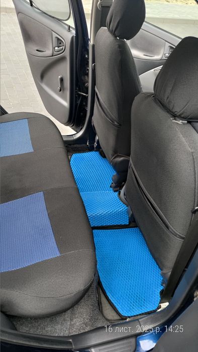 Toyota Yaris Тойота Яріс