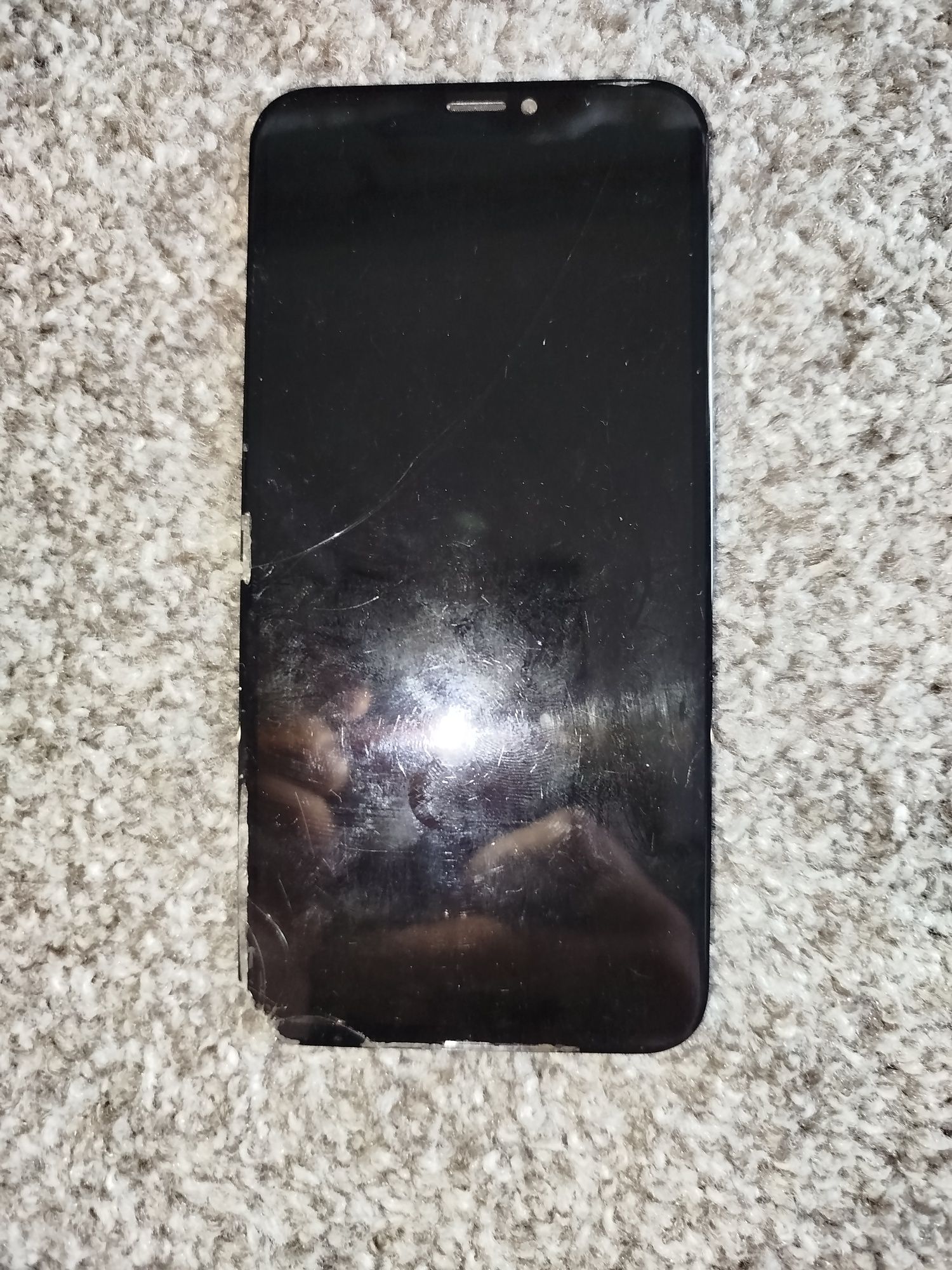 Ekran iphone x działający nie rozlany lekko pobity
