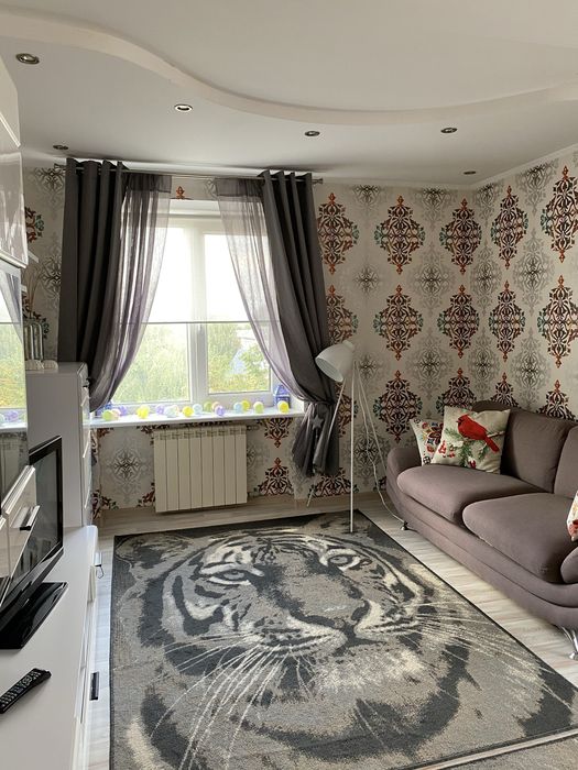 Двокімнатна квартира в центрі з ремонтом,меблями та технікою.