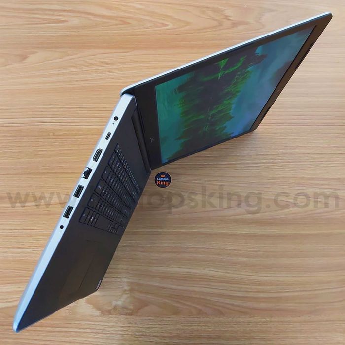 Dell Octacore 17.3" i7/8GB/1TB_Nvme como novo