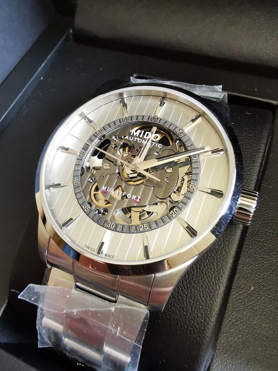 Zegarek MIDO Multifort Skeleton w rozmiarze 42 mm