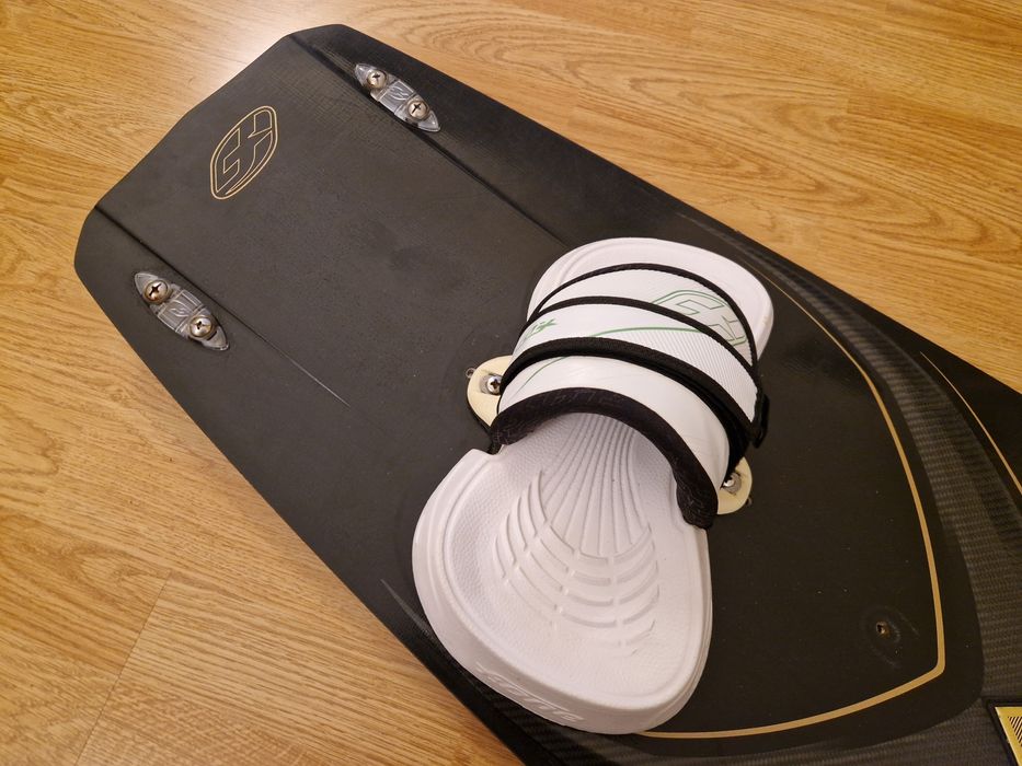 Prancha kite F-one Trax 132