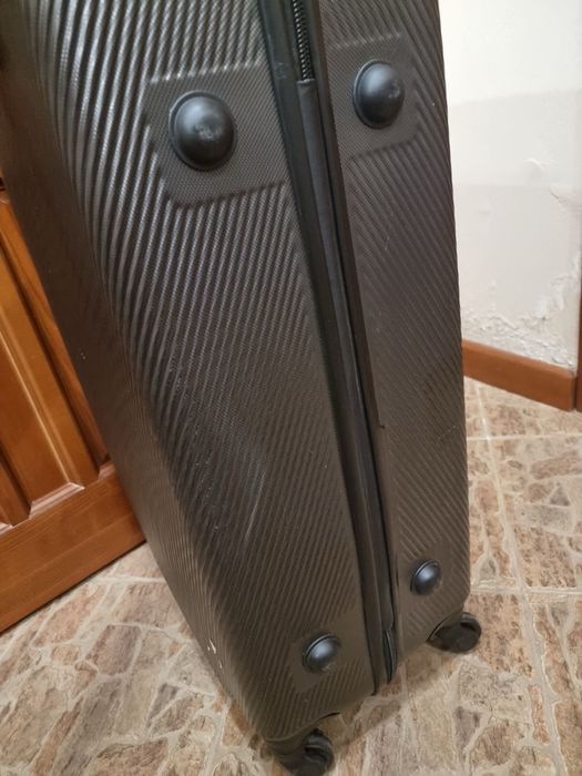 Дорожня пластикова вазіза.