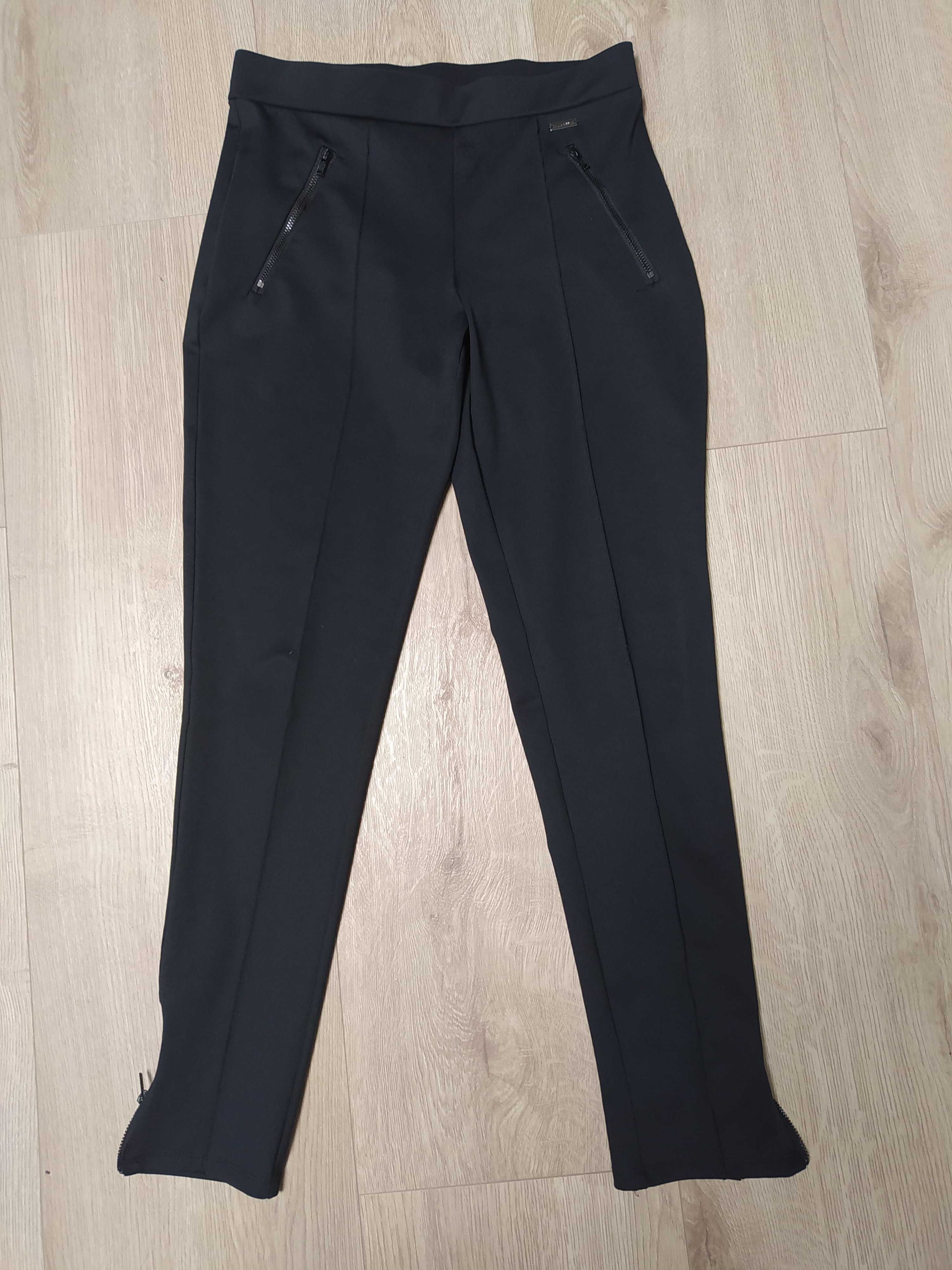Spodnie cygaretki Guess czarne 36