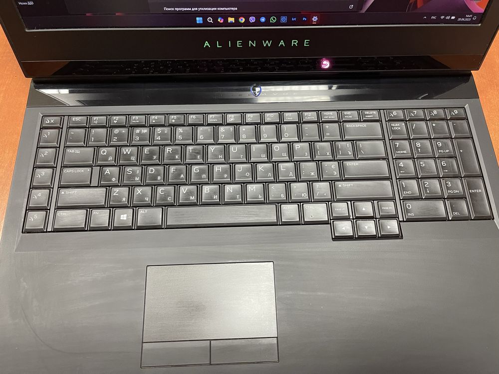 Ноутбук Dell Alienware 17 R4