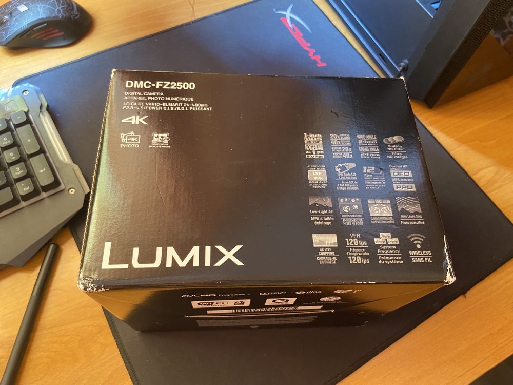 Фотоаппарат Panasonic Lumix FZ2500