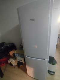 Frigorífico Hotpoint Ariston 187 cm