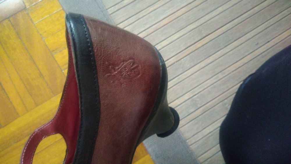 Sapatos vintage Fly London