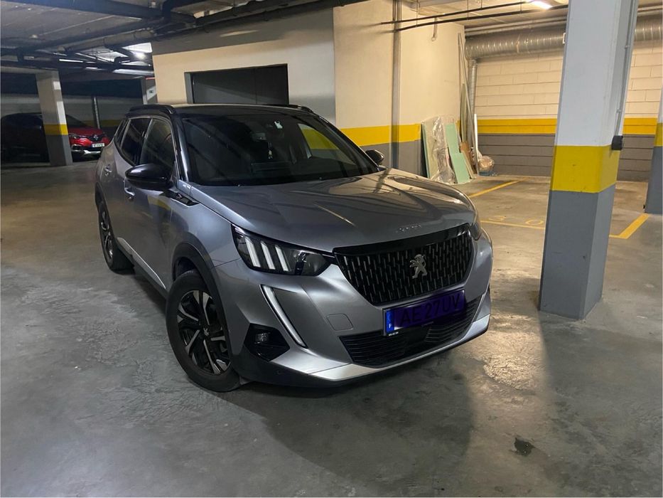 Peugeot 2008 GT 1.2 Pure Tech
