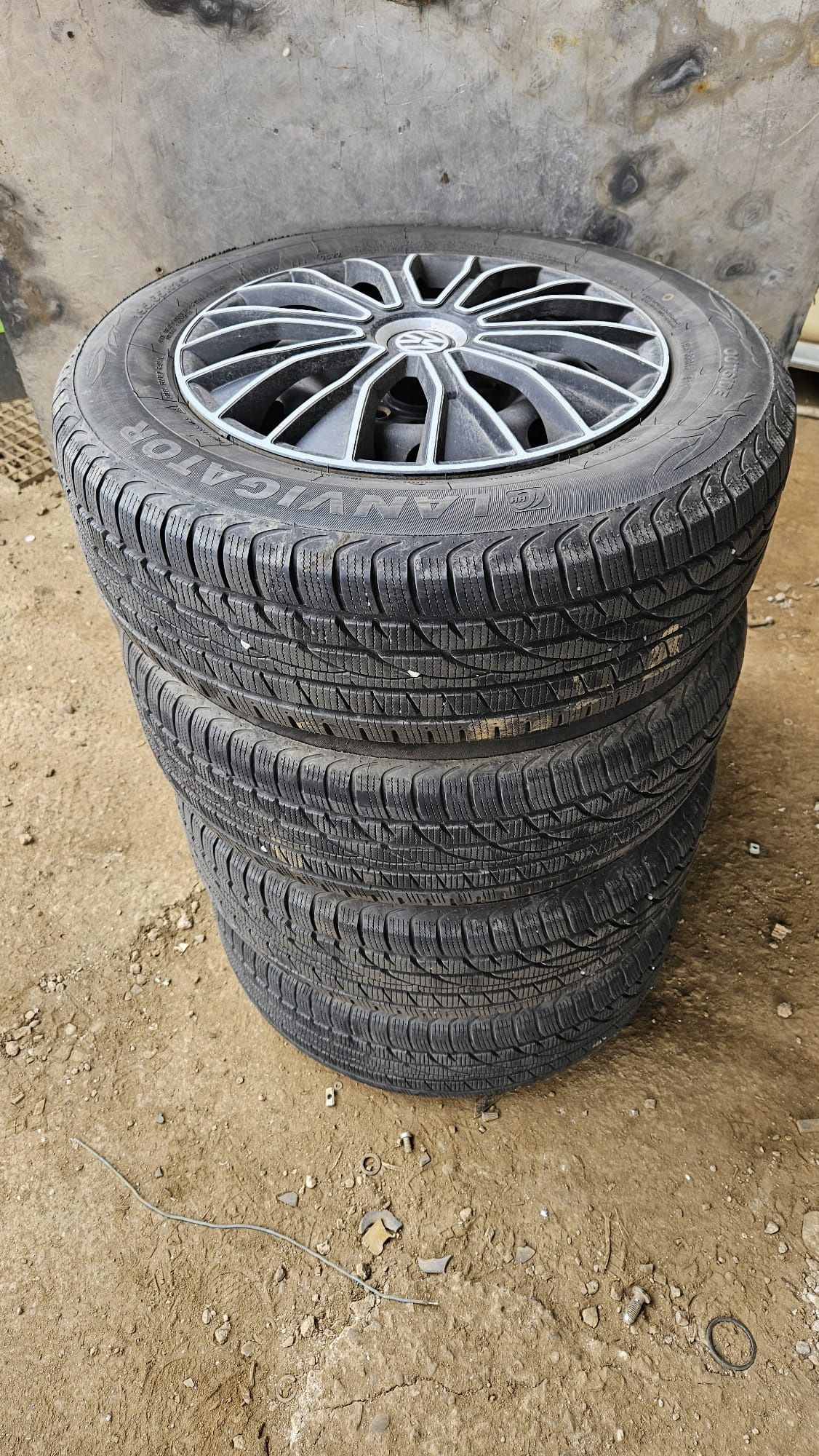 Felgi stalowe z oponami zima 195/65R15