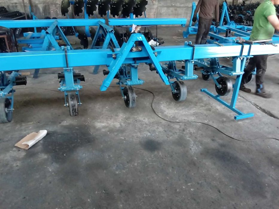 Виробник Культиватор міжрядний КРН КМН УСМК секції прополочний борона