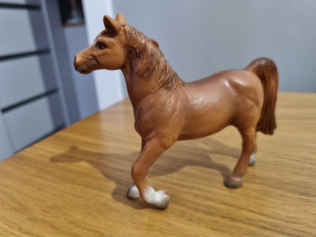 Klacz kasztanowata schleich konik