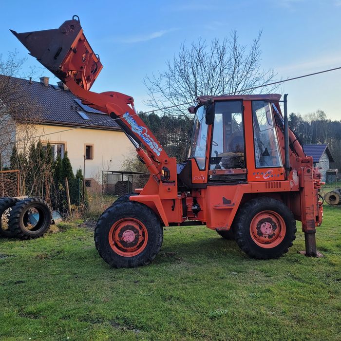 Koparko ładowarka  przegubowa Komatsu Fai 555 fai 698  4x4