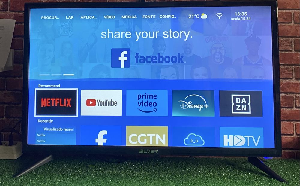 Smart tv 32 { COMO NOVA}