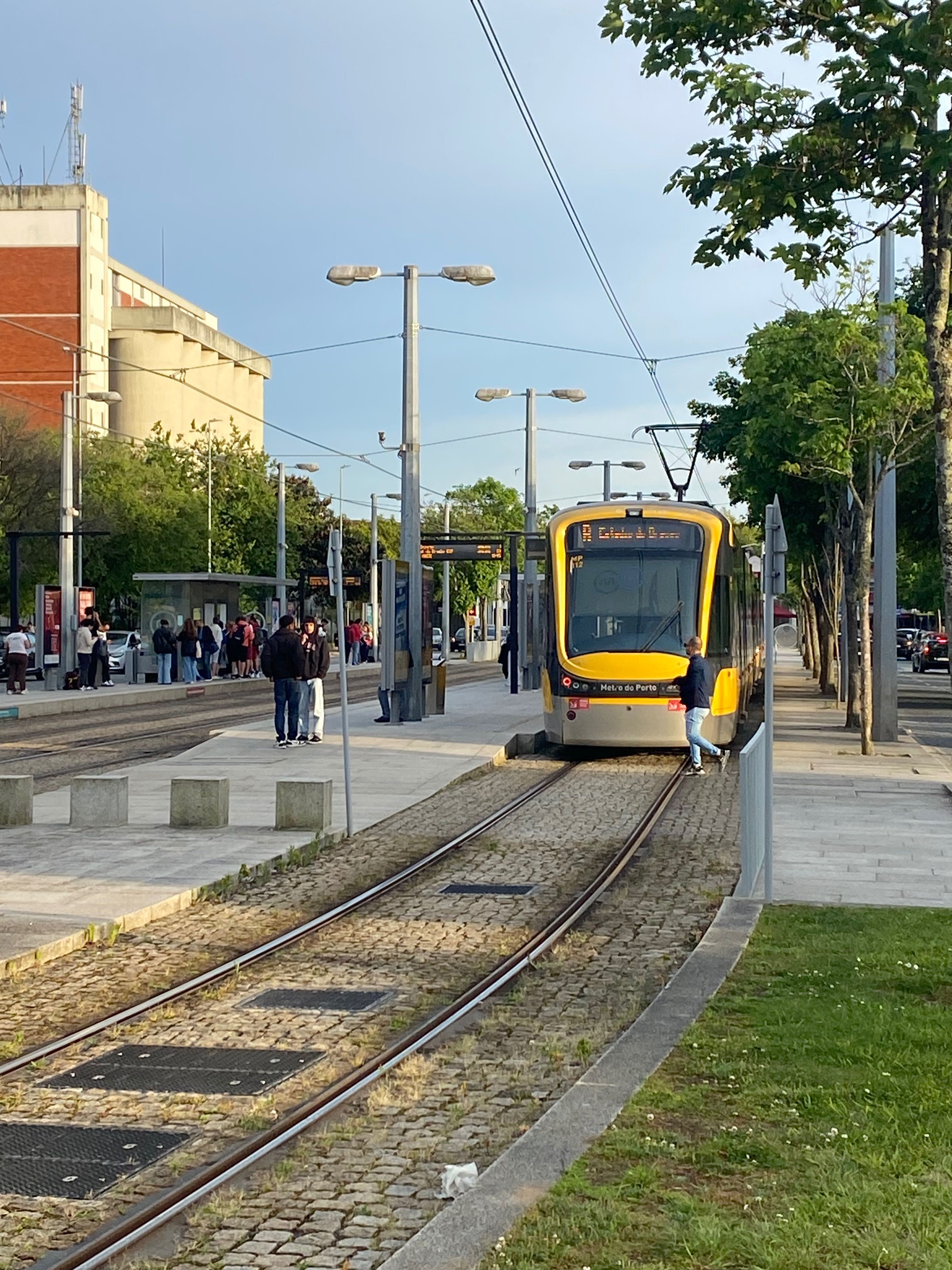 Terreno para moradia: metro Senhora da Hora