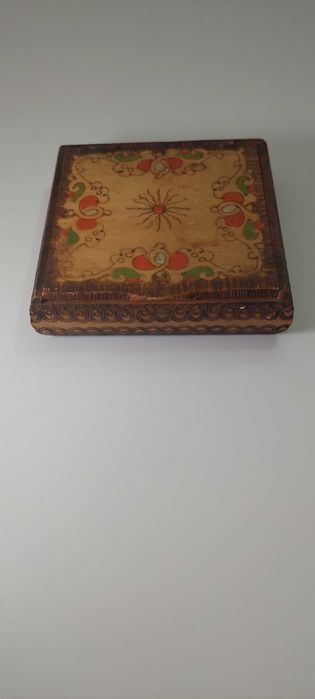 Szkatulka stara drewniana