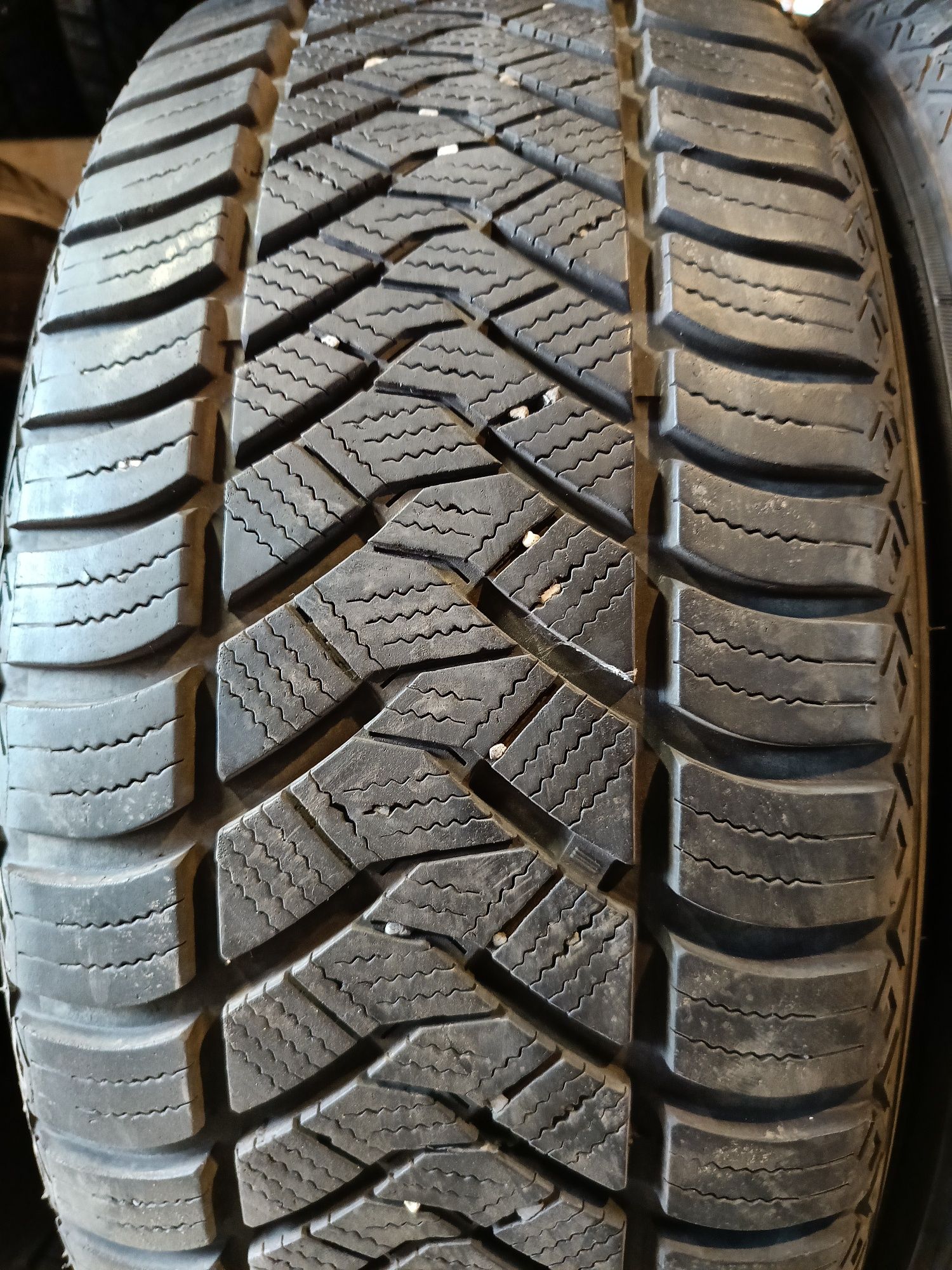 02 TSM Komplet opon zimowych 225/45/R19 96V Maxxis AllSeason