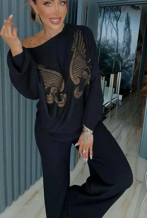 Piękny komplet dres sweterkowy złote skrzydła kolory Lola bianka