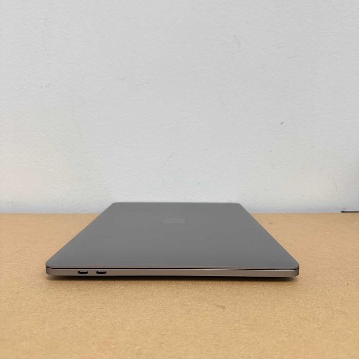 Macbook Pro 2022 { M2 | 8gb | 256 gb) Гарантія . 27542SV