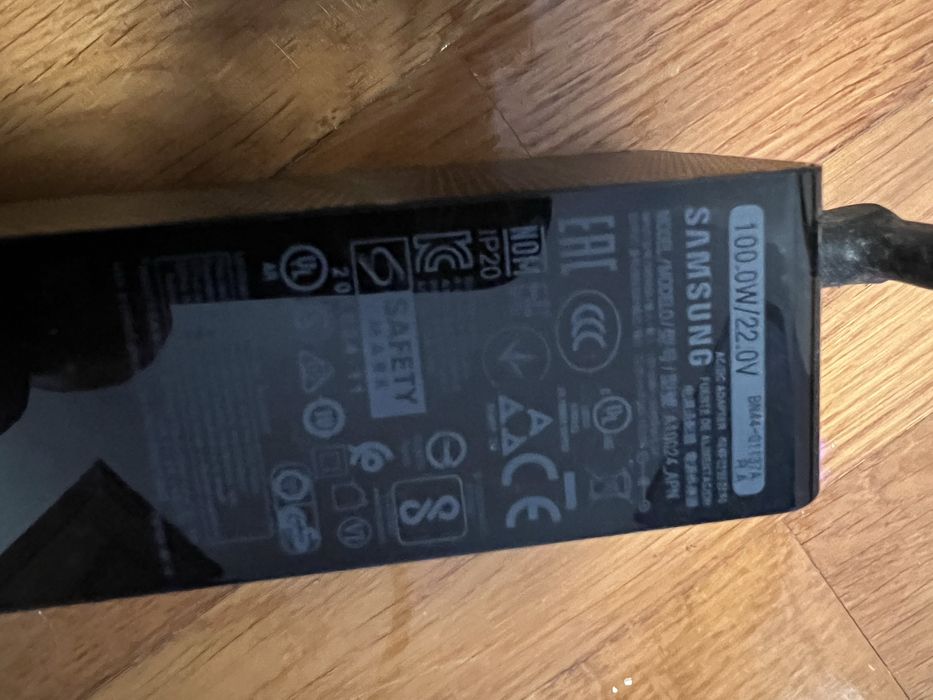 Ecra monitor Samsung Odyssey G7 27 240hz QHD