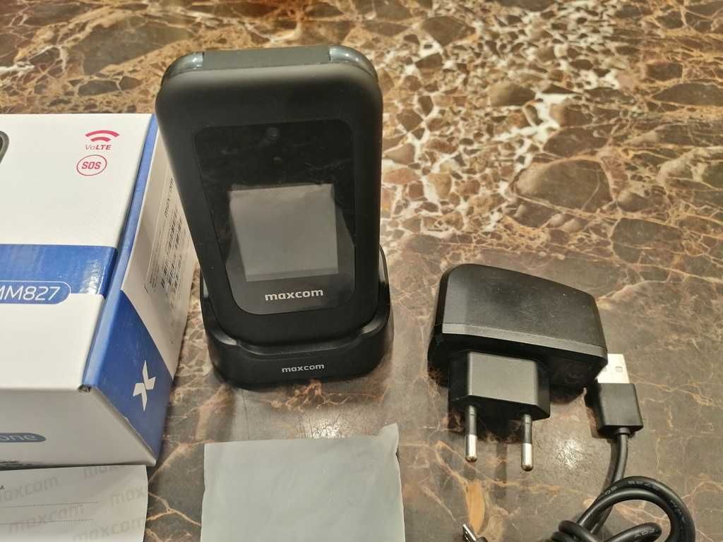Maxcom MM827 telefon komórkowy GSM dla Seniora