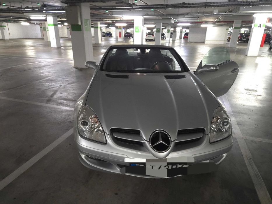 Descapotável Mercedes SLK 200