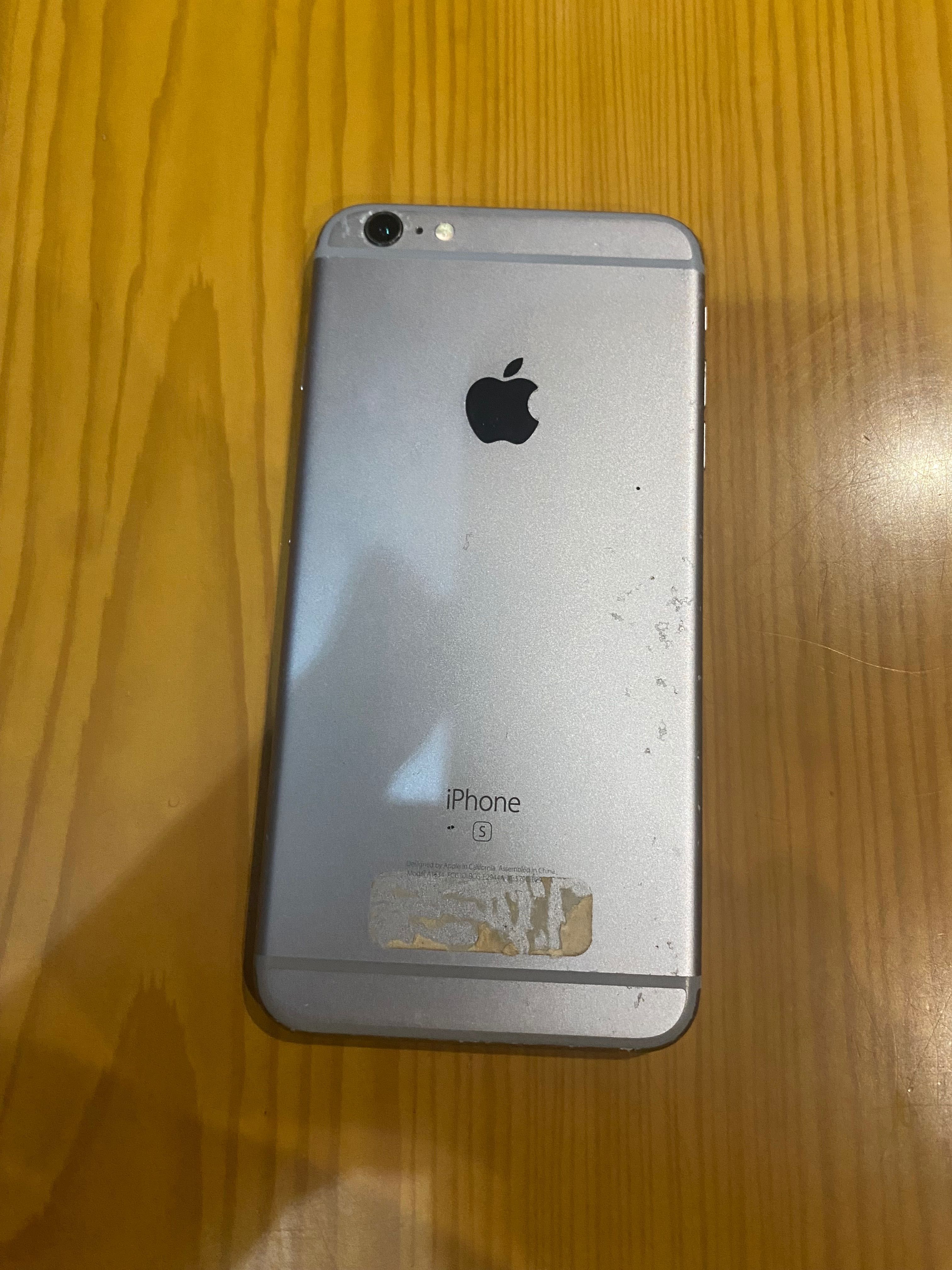 Iphone 7plus 128Gb desbloqueado, com capa+película, bom estado, prata