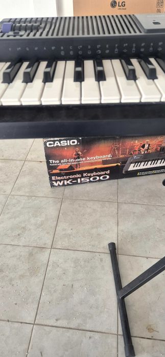 Piano Casio WK 1500