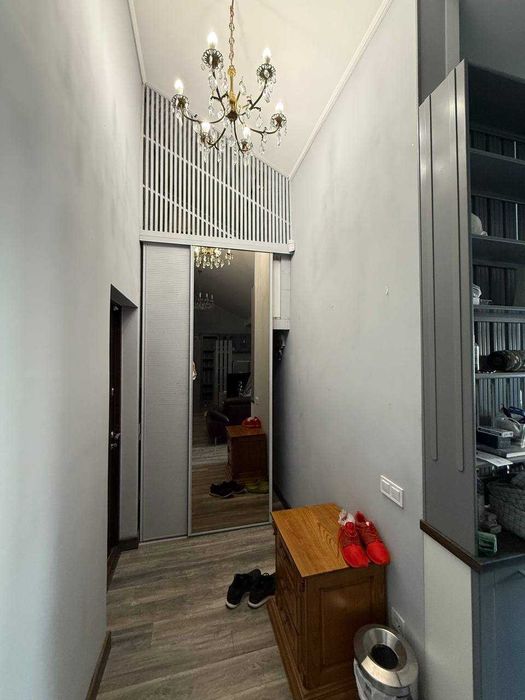 Продаю 3 кім. квартира в Австрійському Люксі з ремонтом та меблями