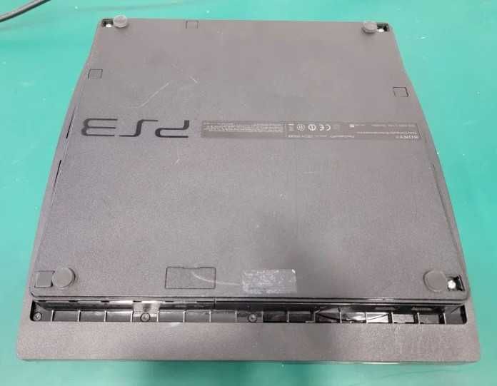Playstation 3 com 2 comandos DualShock 3