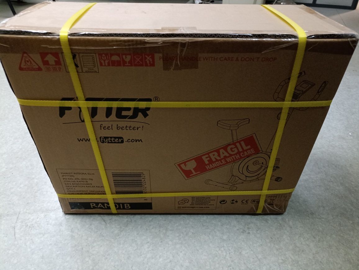 Bicicleta estática Fytter Racer RA-M01B: pedala em casa!