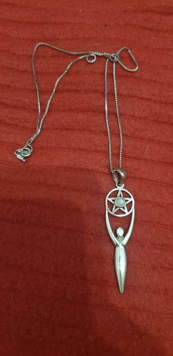 fio e medalha em prata