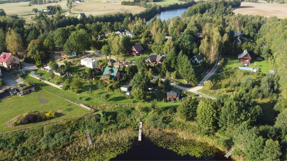 Dom Góralski z Bali na Kaszubach nad jeziorem Deka