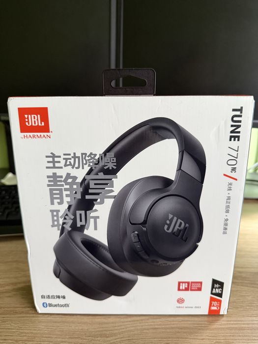 Nowe sluchawki bezprzewodowe JBL Tune 770NC czarne