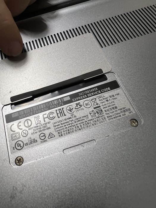 Ноутбук Dell P56F