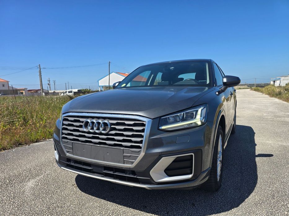Audi Q2 35 TDI Design S tronic