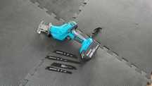 PIŁA SZABLASTA / Do aku Makita 18V 3000rpm/min  + 4 brzeszczoty