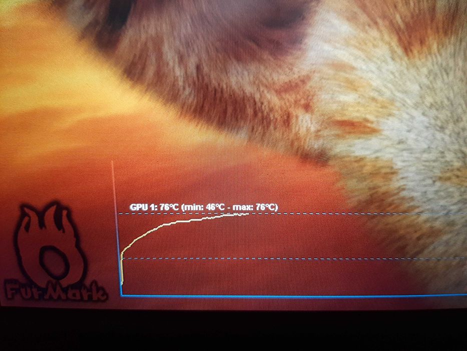 игровой компьютер, современный небольшой cистемный блок