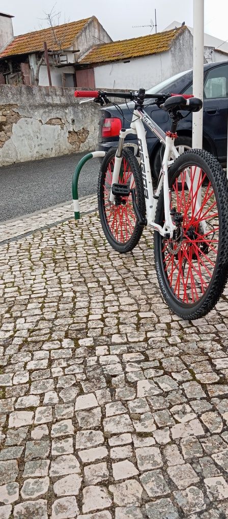 Bicicleta - como nova