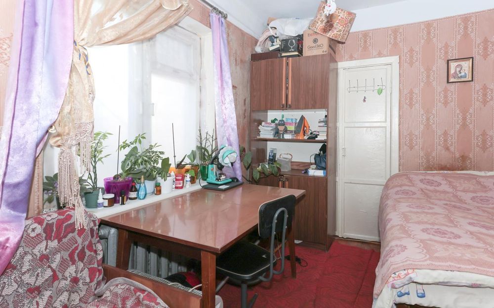 Продаж двокімнатної квартири на Космосі