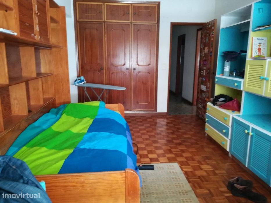 119542 - Quarto Individual junto Estação...