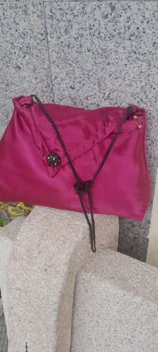 Bolsa de cetim para festa