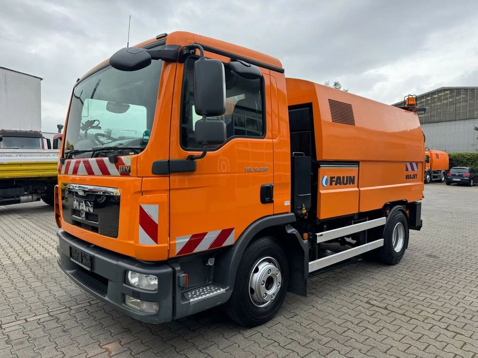 MAN 12.220 4x2 BL EURO5 ZAMIATARKA VIAJET 5RHS  | 6600 mth | Gotowa do pracy | TOP stan | Z Niemiec | 1 wł |
